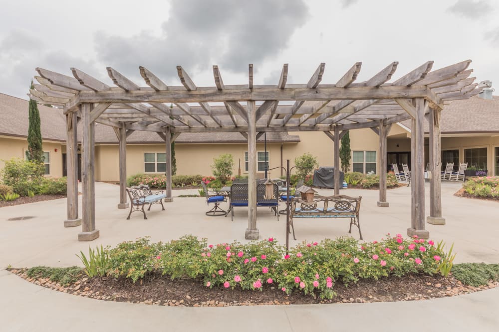 An outdoor gazebo at Cedar Crest Memory Care in Lafayette, Louisiana