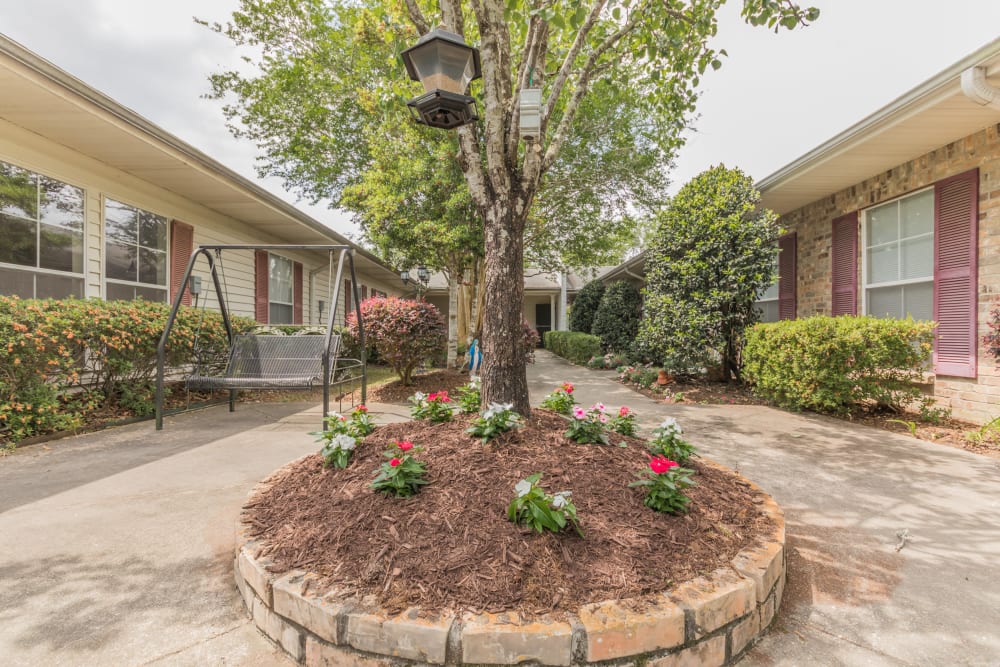Beautiful landscaping at Rosewood Assisted Living in Lafayette, Louisiana