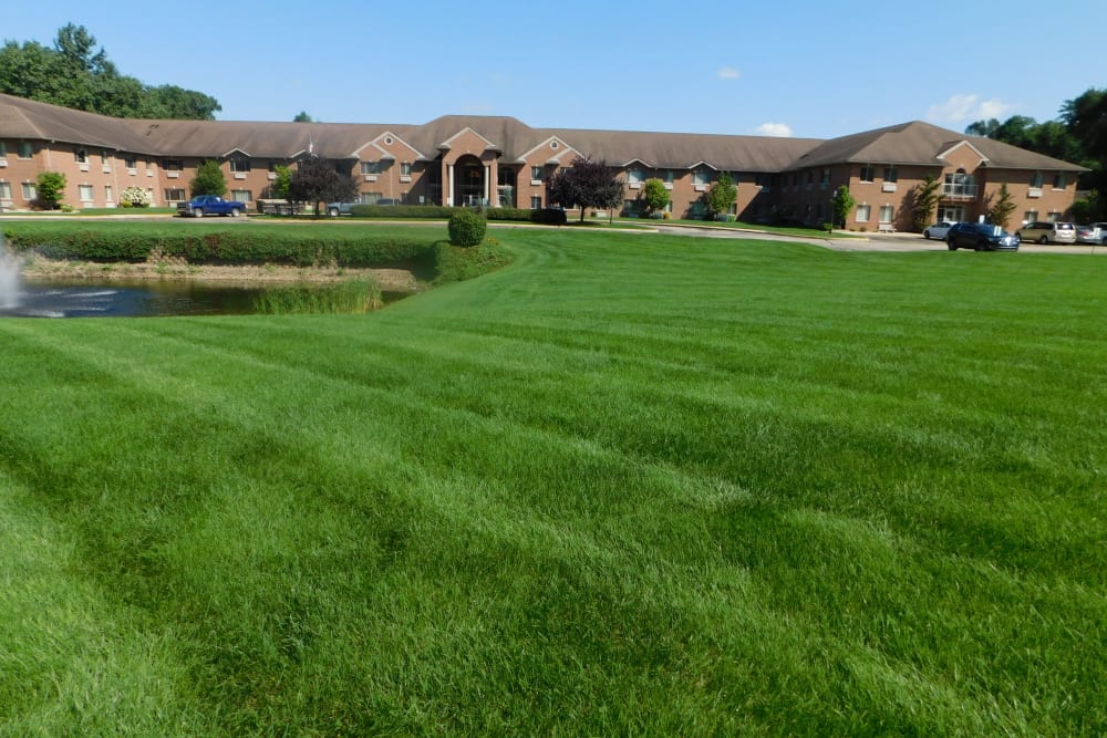 Green grass outside Brentwood at Elkhart in Elkhart, Indiana