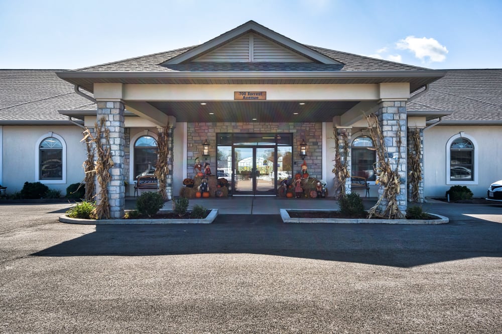 The main entrance of Oak Pointe of Warrenton in Warrenton, Missouri