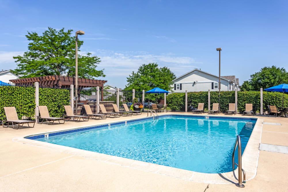 A beautiful pool at Lakeview Townhomes at Fox Valley in Aurora, Illinois