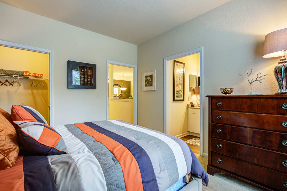 Spacious Apartments with a Bedroom at Preserve at Steele Creek