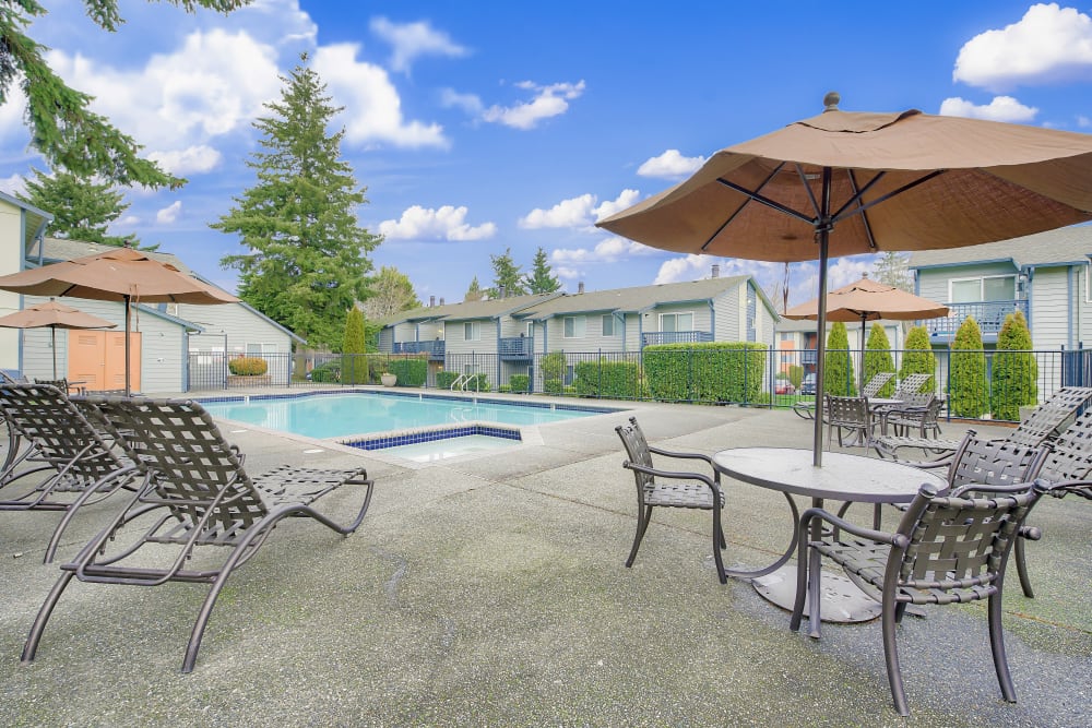 Enjoy Apartments with a Swimming Pool at Copperstone Apartment Homes 