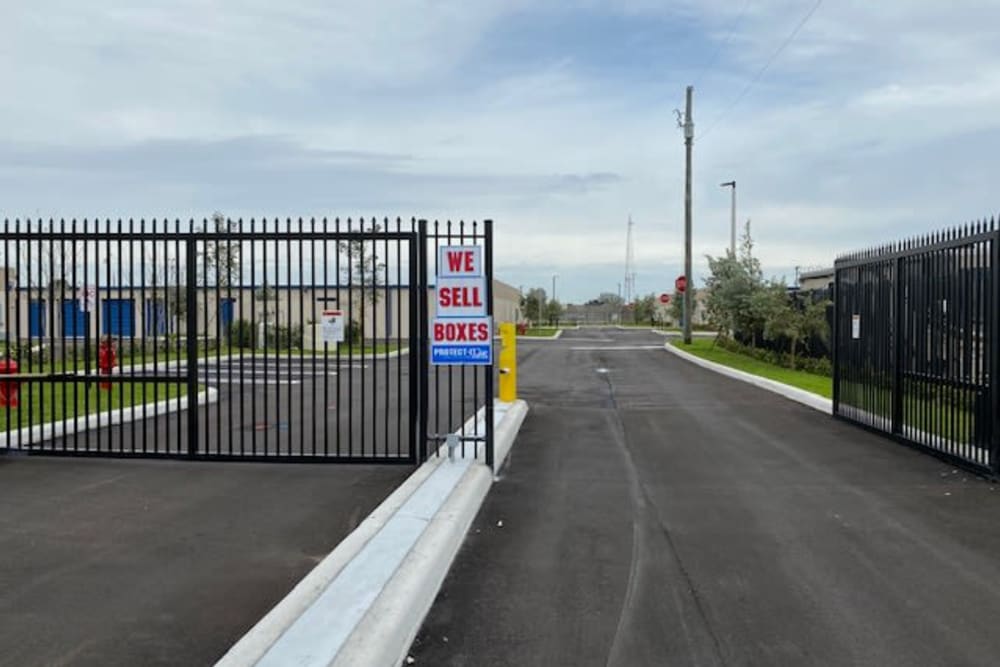 Self Storage Pompano Beach, FL | Storage Unit Sizes & Prices
