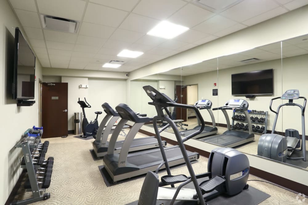 Fitness center at 301 Riverwalk Place in Buffalo Grove, Illinois