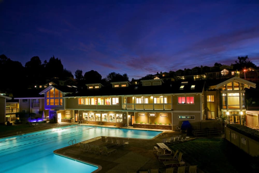 Night view of the pool at Harbor Point Apartments in Mill Valley, California
