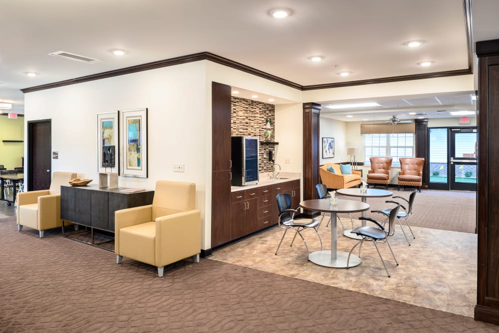 Common area at Smith's Mill Health Campus