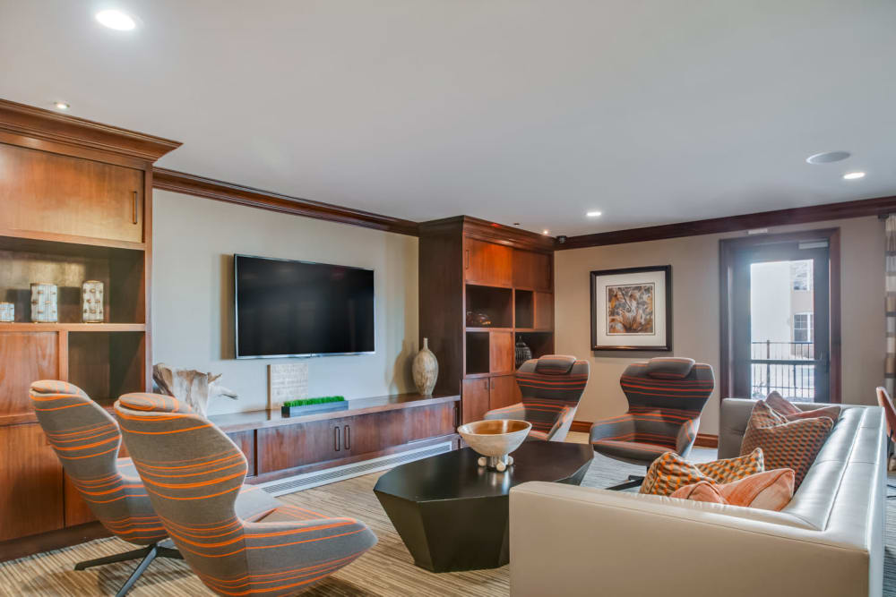 Open-concept community area at Sofi at Morristown Station in Morristown, New Jersey