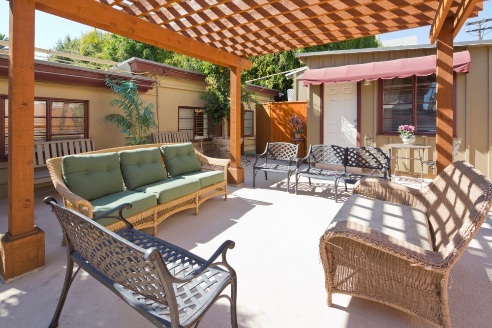 Courtyard photo of The Meridian At Bella Mar