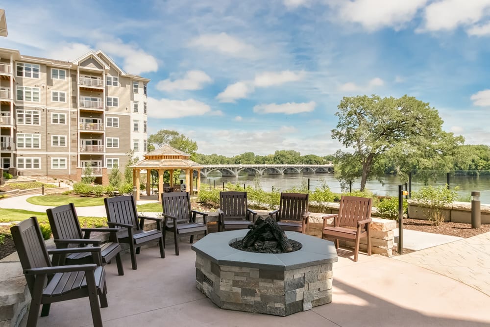 Co-op amenities at Applewood Pointe of Champlin at Mississippi Crossings in Champlin, Minnesota. 