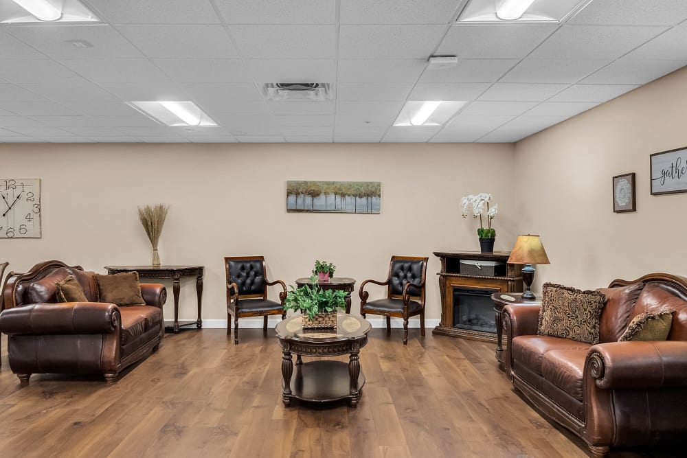 Lounge area at {location_name}} in Brooksville, Florida