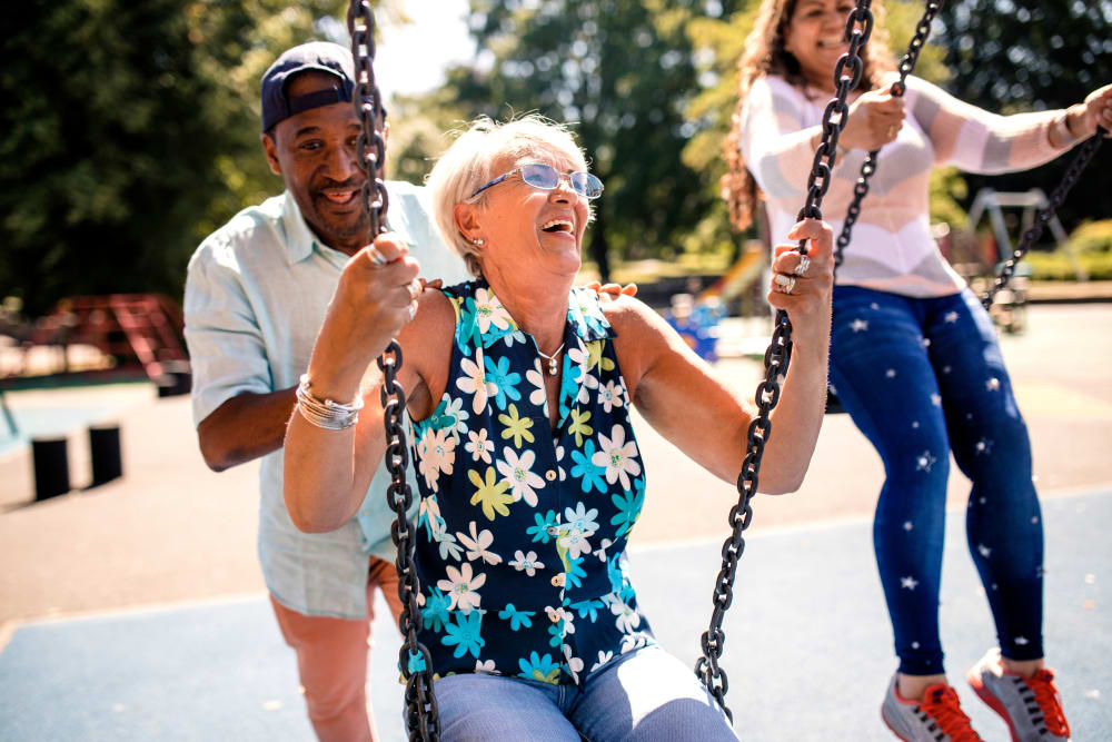 Learn more about independent living at The Claiborne at Newnan Lakes in Newnan, Georgia. 