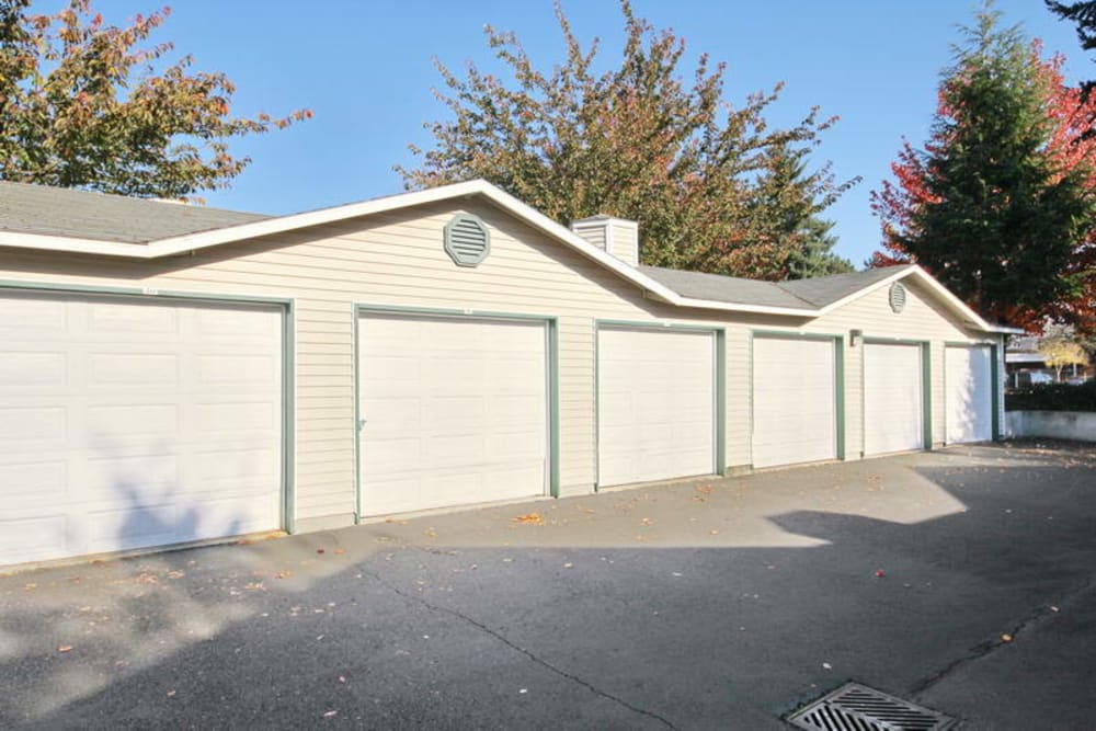 Apartments with Garages in Vancouver, Washington