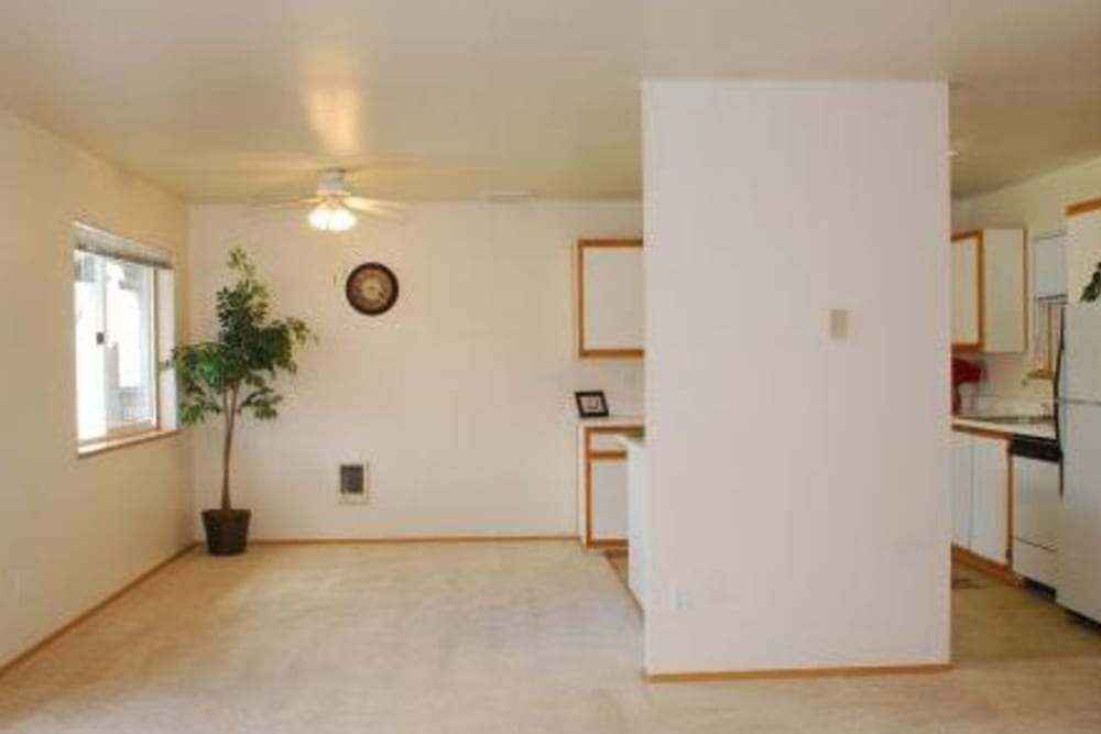 Living Room at Woodspring Apartments in Tigard, Oregon