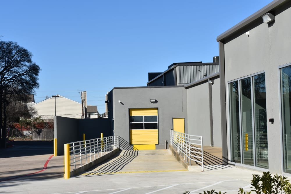 The drive-up loading dock at Storage 365 in Dallas, Texas