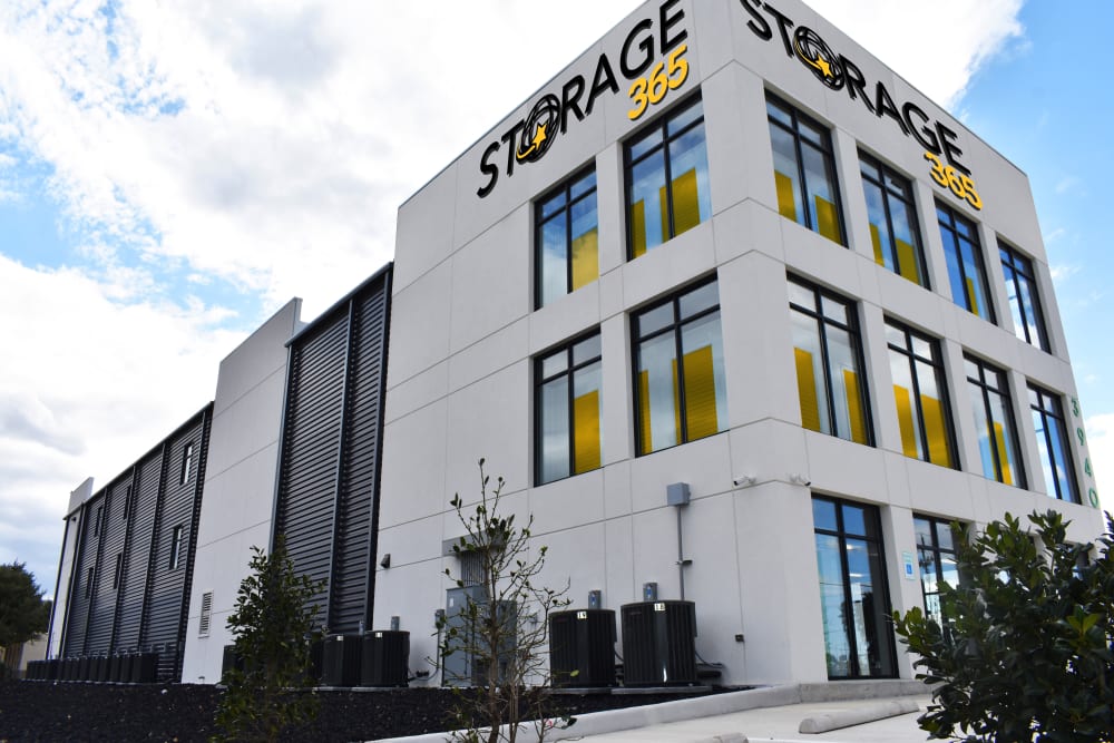A view of the exterior and leasing office at Storage 365 in Plano, Texas