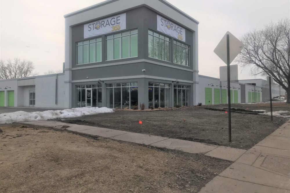 Exterior view of the leasing office and facility at Storage 365 in Golden Valley, Minnesota