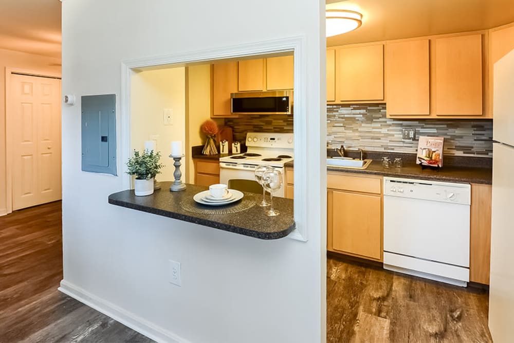 Enjoy Apartments with Kitchen Standing Islands at Waterview Apartments