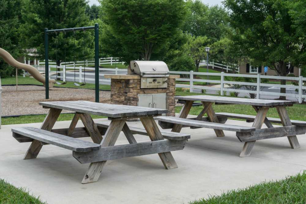 Outdoor seating area at Paddock Club Apartments in Florence, Kentucky
