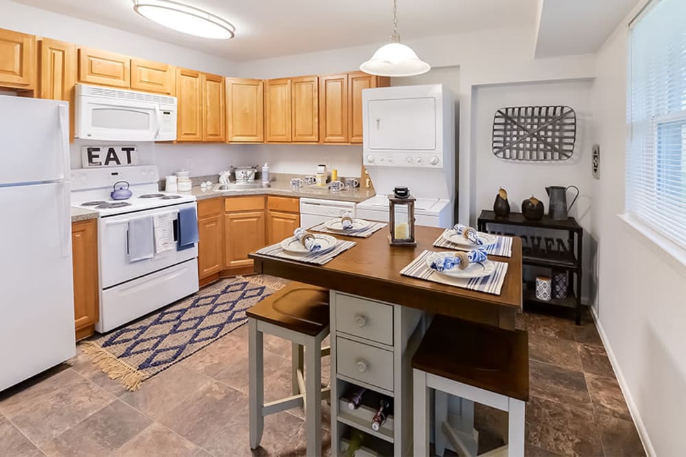 Dining area at Eastampton Gardens Apartment Homes in Eastampton, NJ