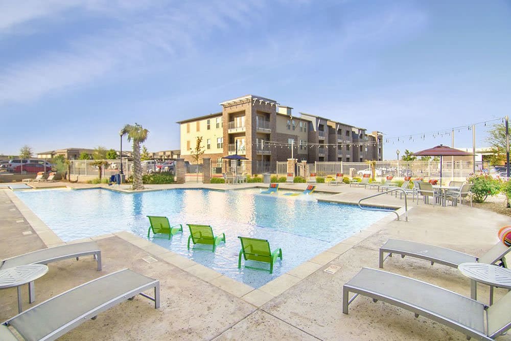 In-pool tanning deck at Anatole on Briarwood in Midland, Texas