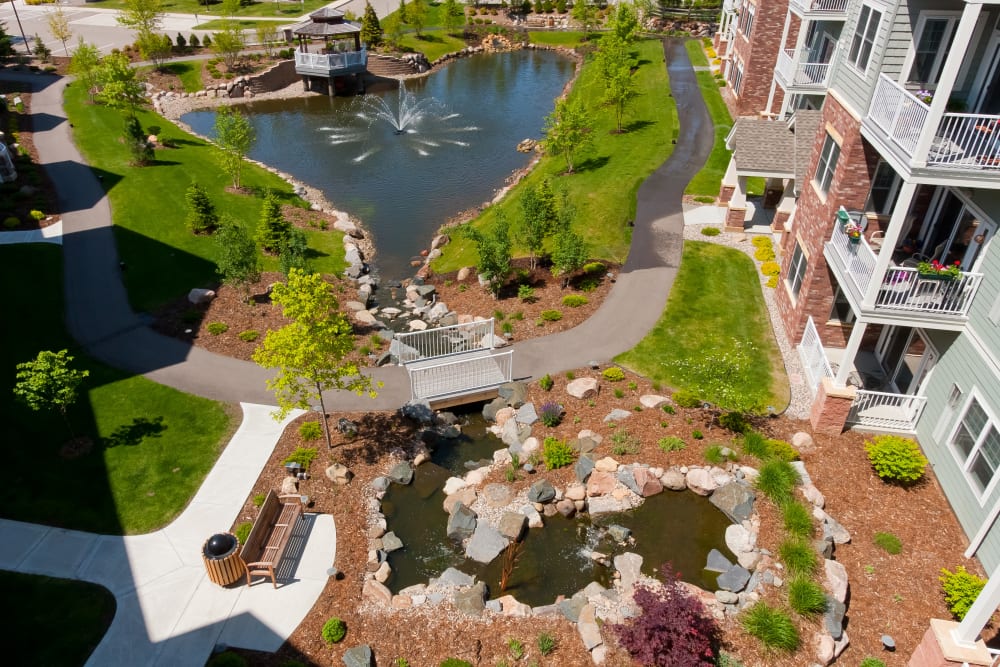 Aerial view of the courtyard at Applewood Pointe of Bloomington at Southtown in Bloomington, Minnesota. 