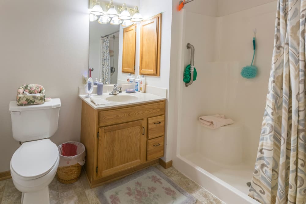 Resident bathroom at Meadow Lakes Senior Living in Rochester, Minnesota.