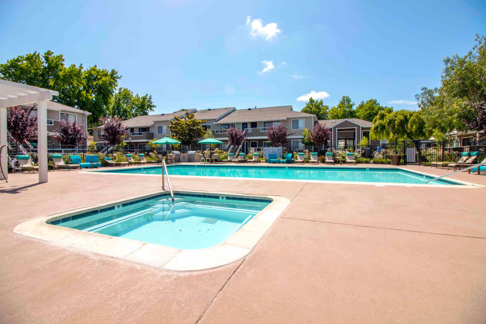 Swimming pool at Sofi Berryessa in San Jose, CA