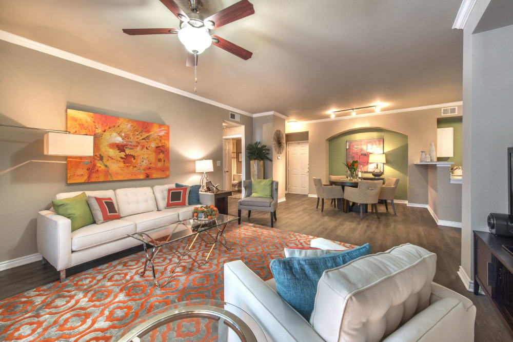 Spacious living room of Olympus 7th Street Station in Fort Worth, Texas