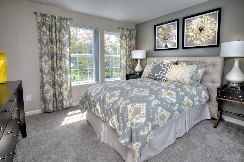 Second bedroom with large windows for natural lighting at Slate Ridge at Fisher's Landing Apartment Homes in Vancouver, Washington