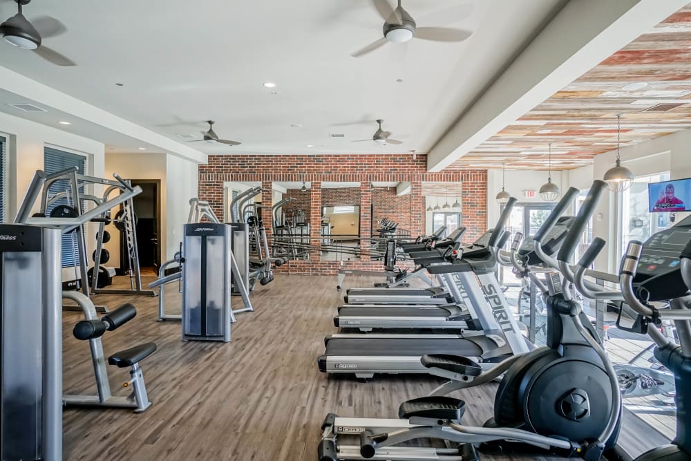 Well-equipped onsite fitness center at Olympus Northpoint in Albuquerque, New Mexico