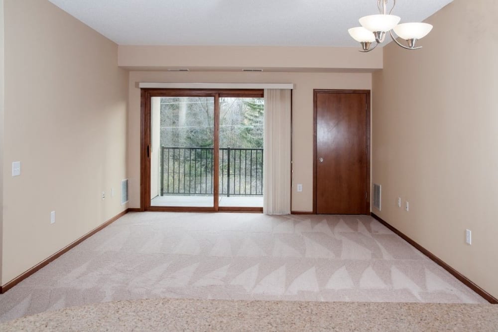 Living room at Oaks Glen Lake in Minnetonka, Minnesota