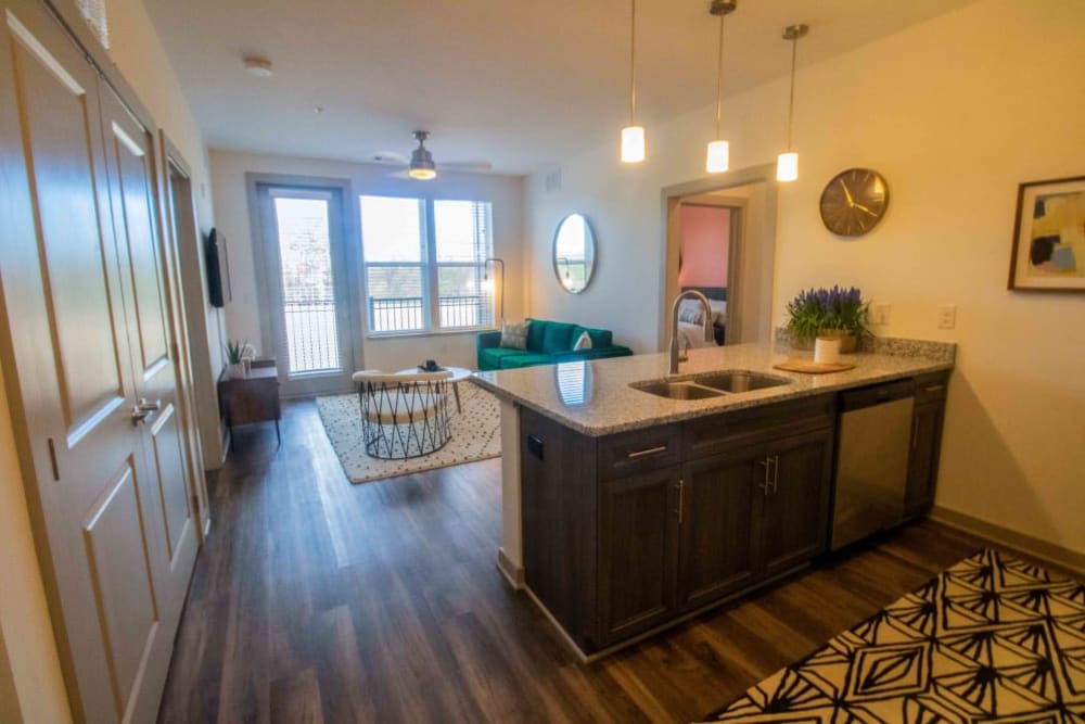 Photos Of The Vue At Westchester Commons Apartments In