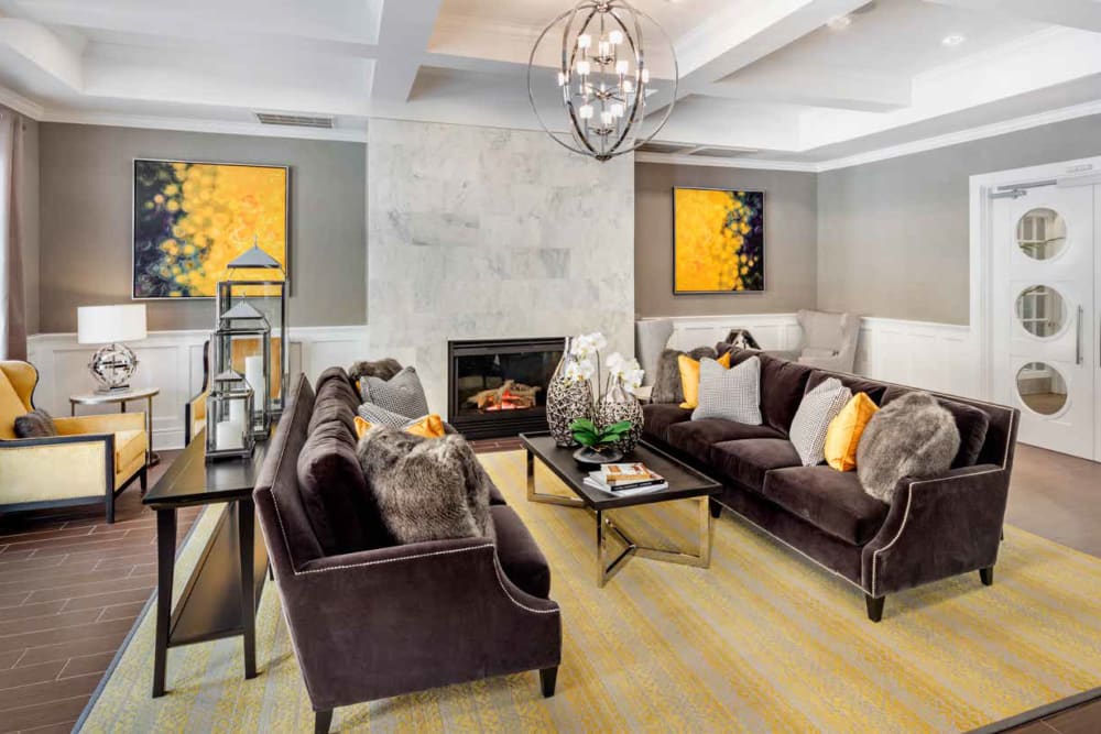Lounge seating in the clubhouse at Ellington Metro West in Westborough, Massachusetts
