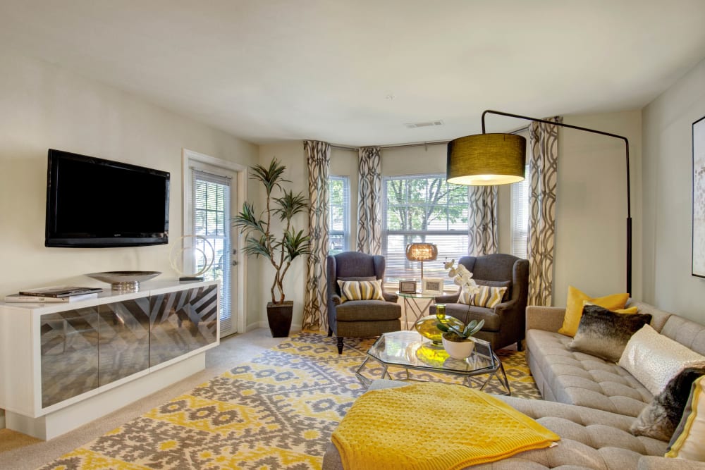 A furnished apartment living room at Ellington Metro West in Westborough, Massachusetts