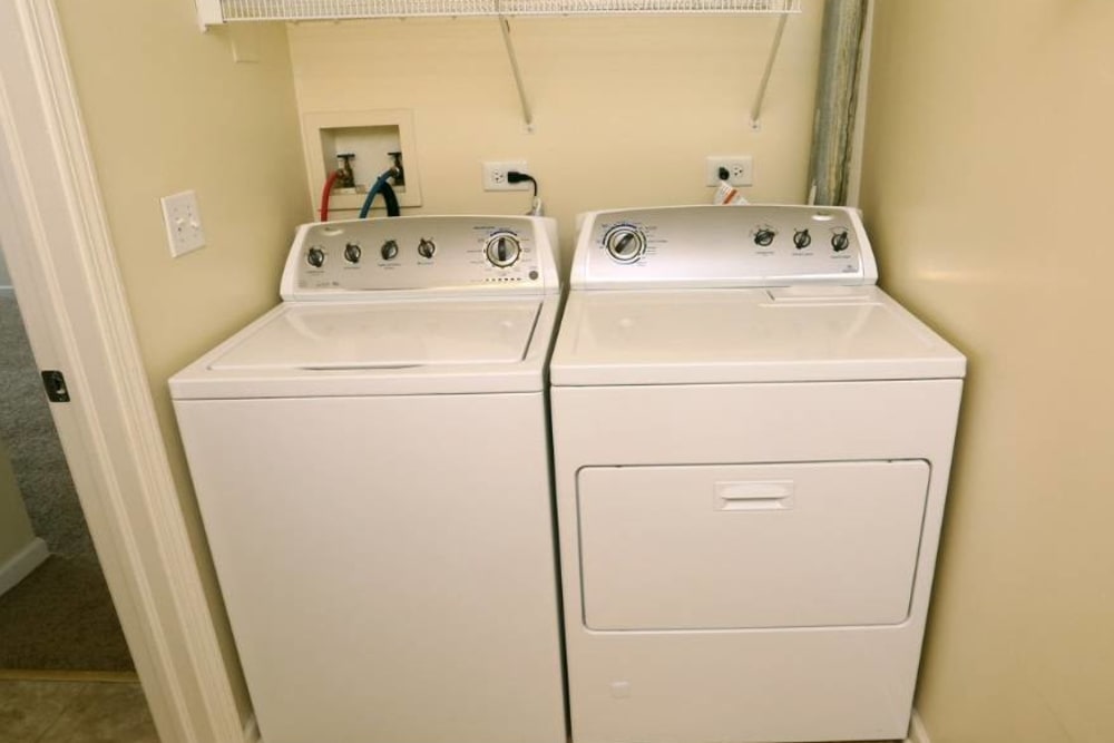 Energy-Efficient Appliances at Apartments in Aurora, Illinois