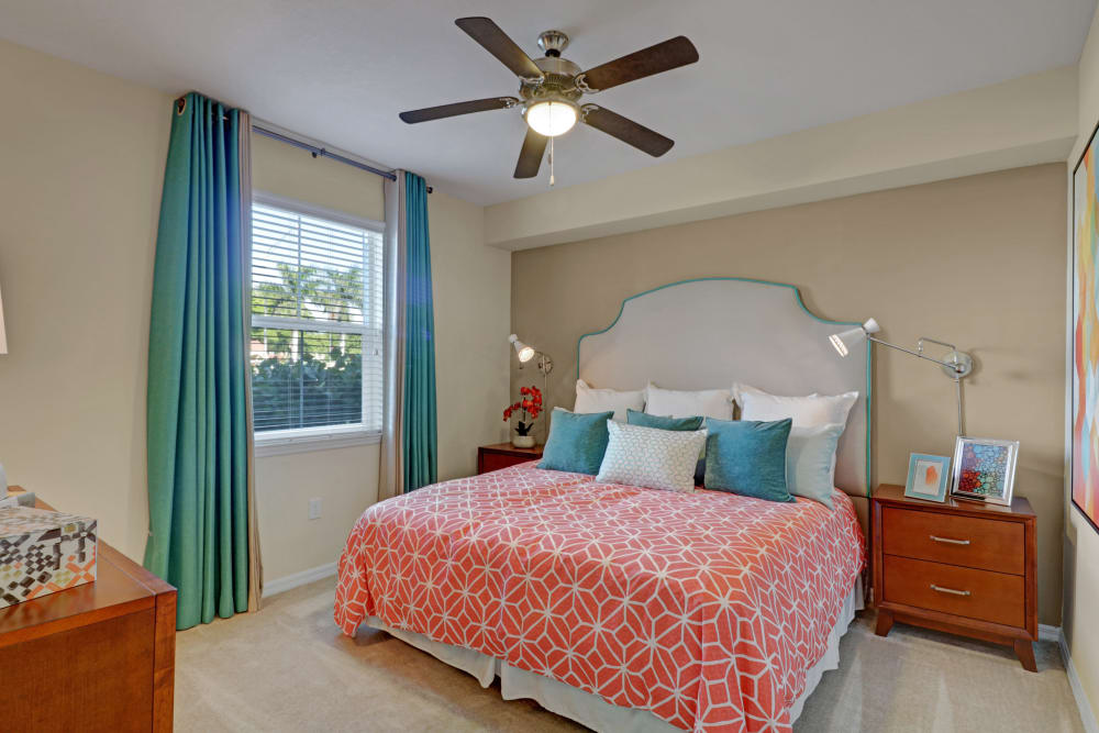 Pompano Beach, FL Luxury Apartments for Rent | Linden Pointe