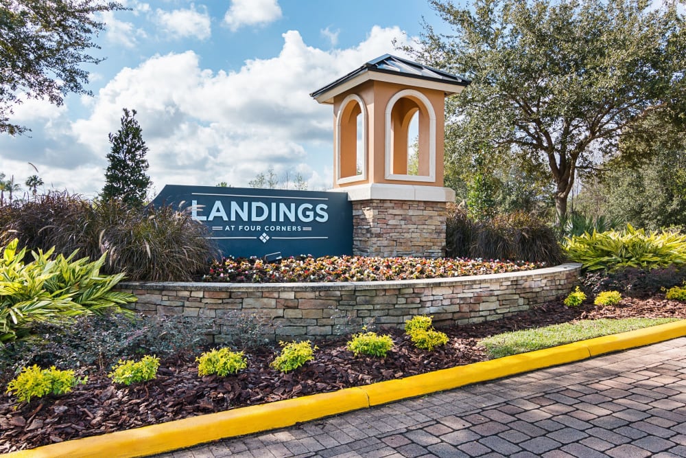 Front entrance to Landings at Four Corners in Davenport, Florida