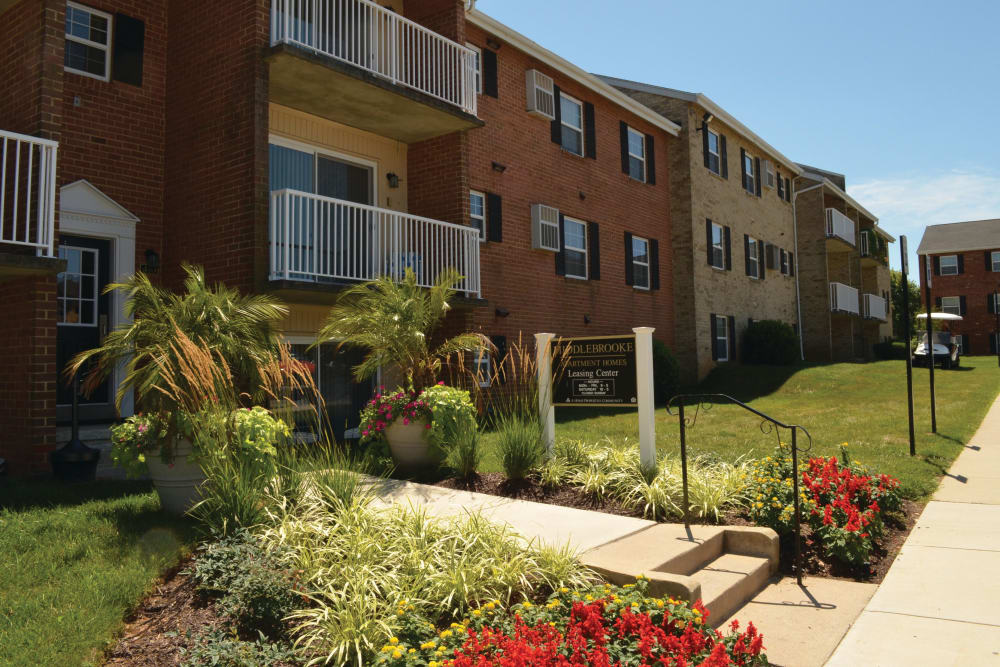 Photos of Middlebrooke Apartments & Townhomes in Westminster, MD