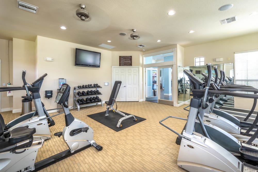 Well-equipped onsite fitness center at Mirador & Stovall at River City in Jacksonville, Florida
