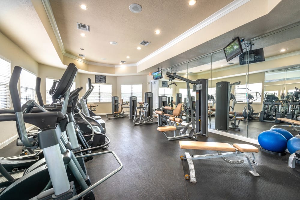 Well-equipped onsite fitness center at Mirador & Stovall at River City in Jacksonville, Florida