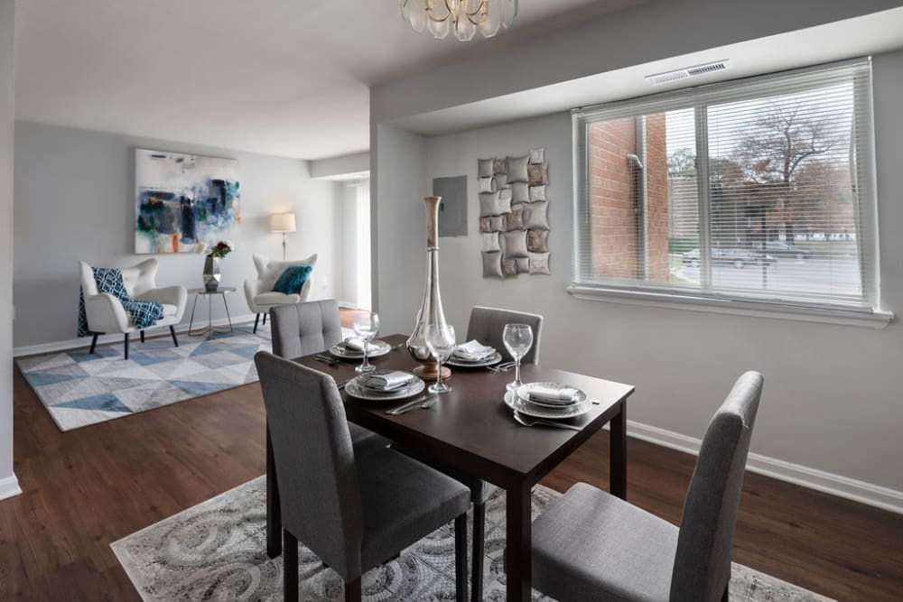 open floorplan and dining area at The Glendale Residence in Lanham, Maryland