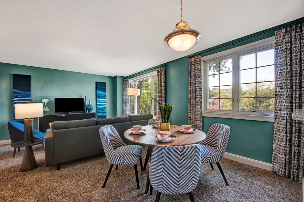 Photos of Braddock Lee Apartments Apartments in Alexandria, VA