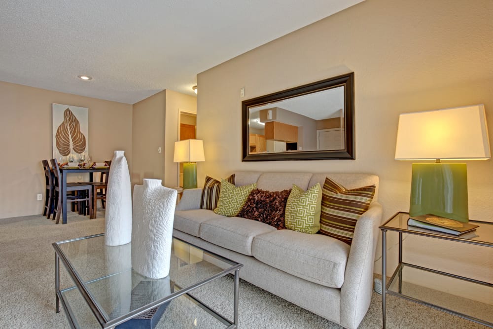 Photos Of The Lakes Of Schaumburg Apartments In Schaumburg Il