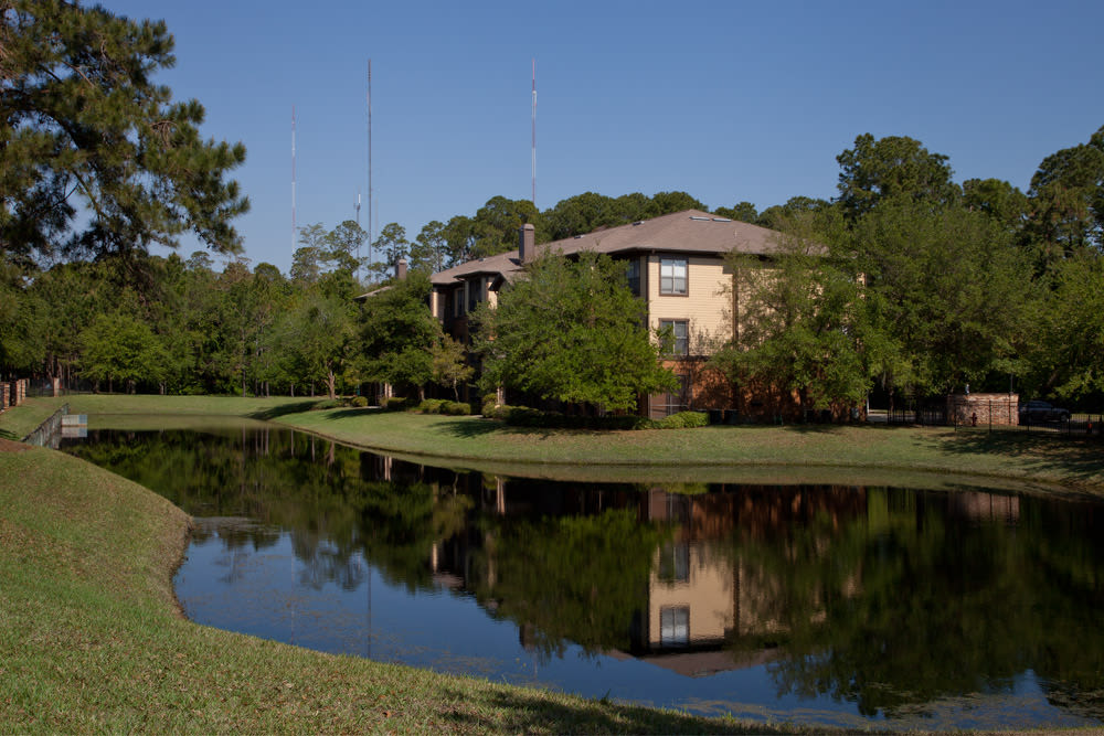 Onsite pond at Wimberly at Deerwood in Jacksonville, Florida