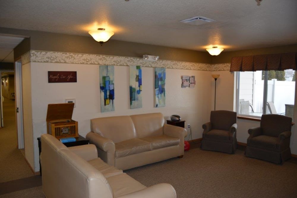 Lounge with record player at Courtyard Estates at Hawthorne Crossing in Bondurant, Iowa.