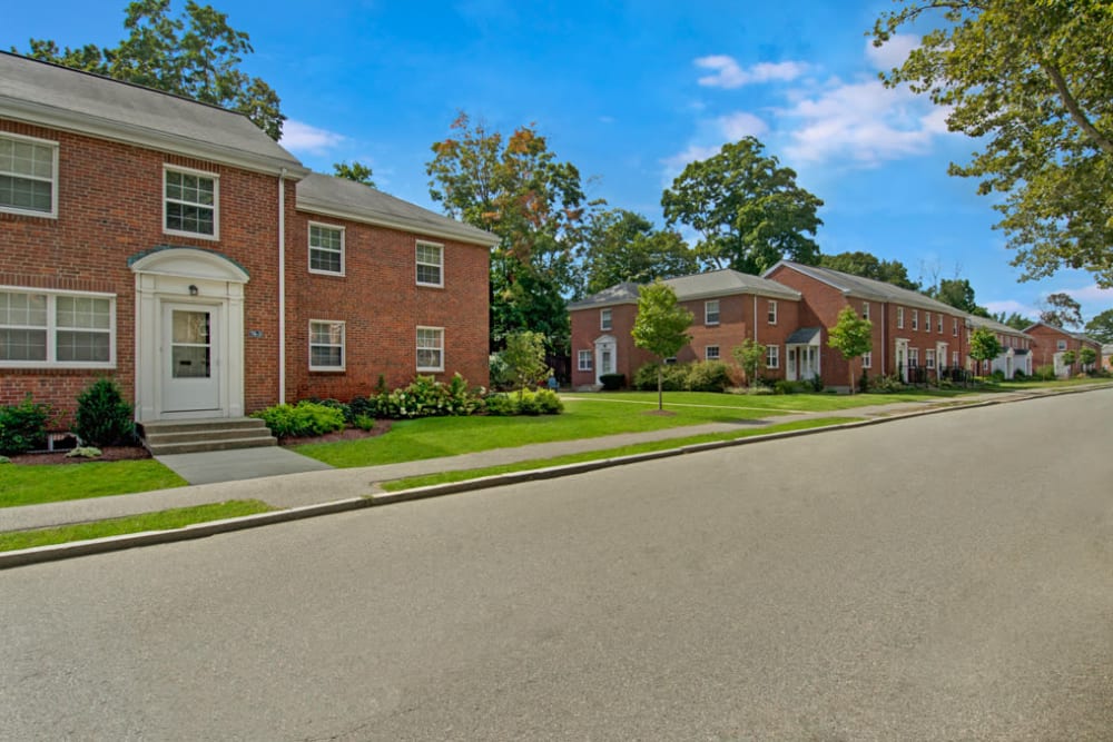 Waltham Apts