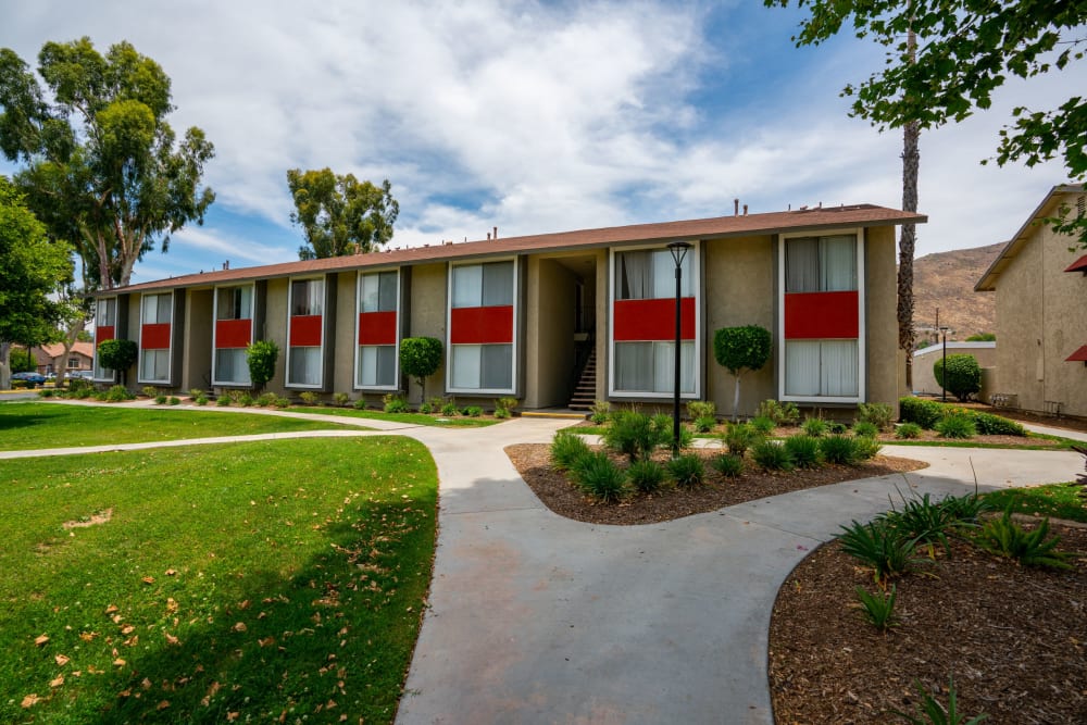 Photos The Heights at Grand Terrace in Grand Terrace, CA