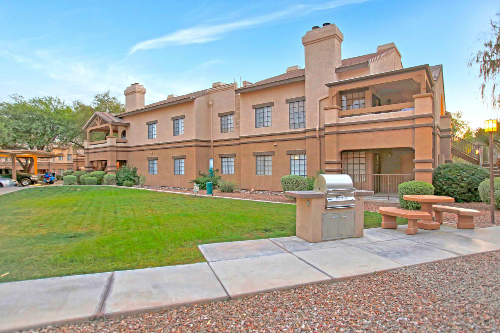 Photos of Starrview at Starr Pass Apartments in West Tucson, AZ