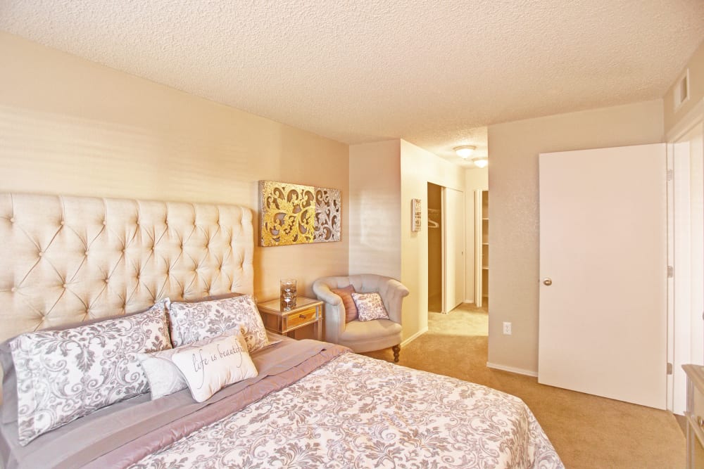 Photos of Starrview at Starr Pass Apartments in West Tucson, AZ